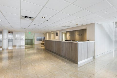 Condominio en alquiler en Hollywood, Florida, 1 dormitorio, 75.44 m2 № 1937613 - foto 12