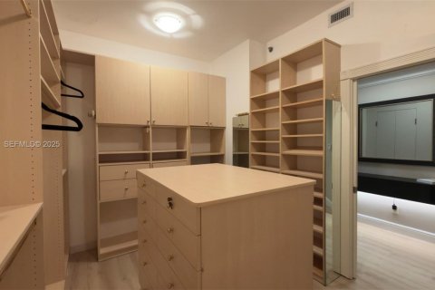 Condominio en venta en Aventura, Florida, 3 dormitorios, 237.83 m2 № 2089095 - foto 14