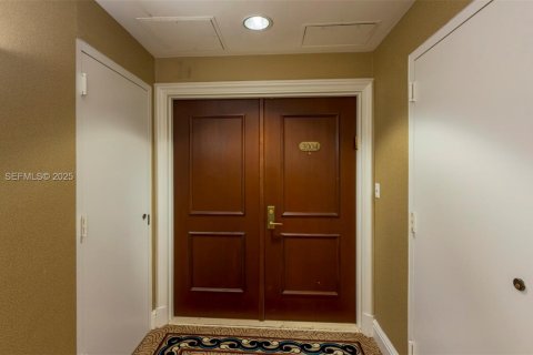 Condominio en venta en Aventura, Florida, 3 dormitorios, 237.83 m2 № 2089095 - foto 9