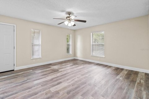 House in Floral City, Florida 3 bedrooms, 150.5 sq.m. № 1751724 - photo 14