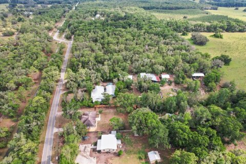 House in Floral City, Florida 3 bedrooms, 150.5 sq.m. № 1751724 - photo 29