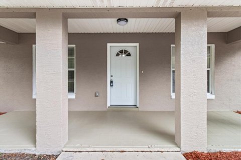 House in Floral City, Florida 3 bedrooms, 150.5 sq.m. № 1751724 - photo 24