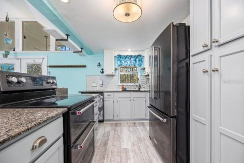 Villa ou maison à vendre à Old Town, Floride: 2 chambres, 2104.33 m2 № 1618136 - photo 9