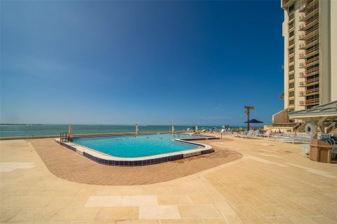 Condo in Clearwater, Florida, 2 bedrooms  № 2210890 - photo 4