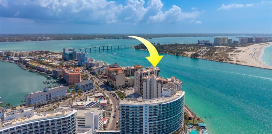 Condo in Clearwater, Florida, 2 bedrooms  № 2210890