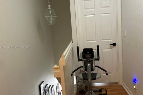 Townhouse in Miramar, Florida 3 bedrooms, 147.34 sq.m. № 1944178 - photo 20