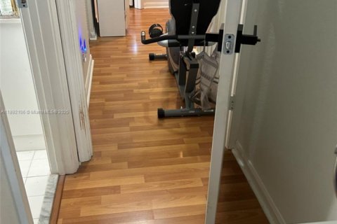 Townhouse in Miramar, Florida 3 bedrooms, 147.34 sq.m. № 1944178 - photo 17