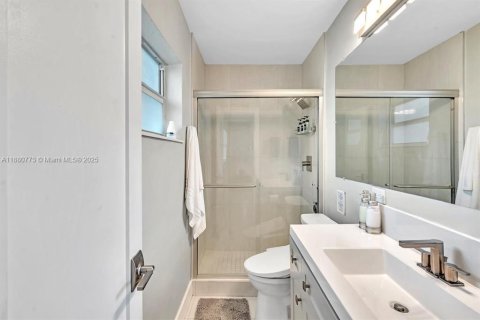 Купить виллу или дом в Окленд-Парк, Флорида 4 спальни, 145.48м2, № 1924377 - фото 14