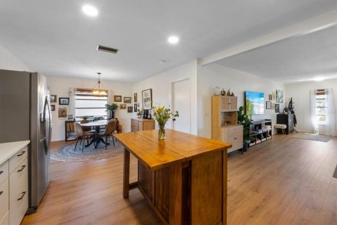 Casa en venta en Bradenton, Florida, 3 dormitorios, 128.95 m2 № 1616622 - foto 10
