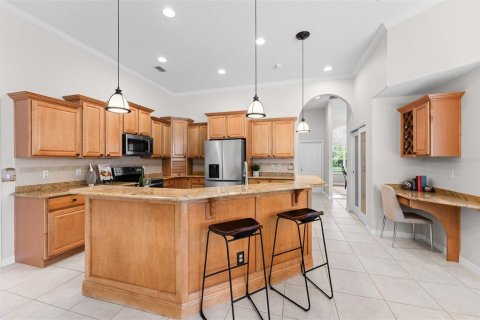 House in Orlando, Florida 5 bedrooms, 352.66 sq.m. № 2396108 - photo 15