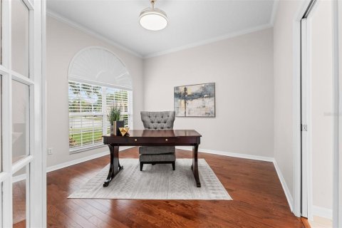 House in Orlando, Florida 5 bedrooms, 352.66 sq.m. № 2396108 - photo 10