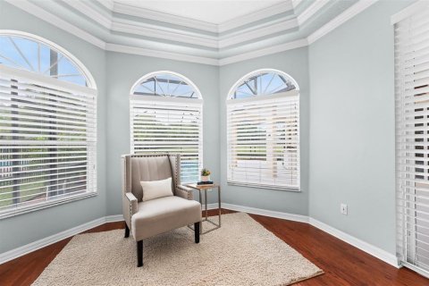 House in Orlando, Florida 5 bedrooms, 352.66 sq.m. № 2396108 - photo 22
