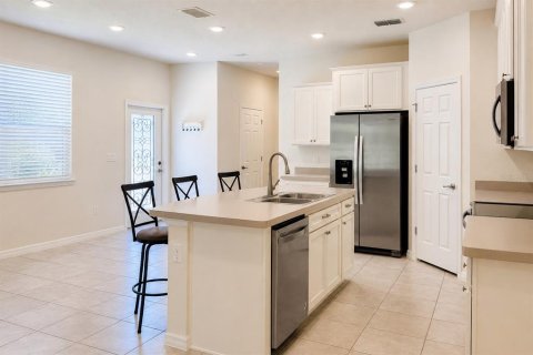 Adosado en venta en Tampa, Florida, 3 dormitorios, 174.66 m2 № 2259212 - foto 3