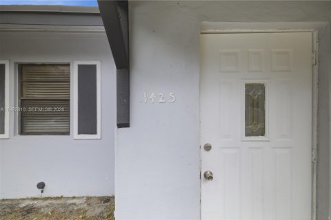 Casa en alquiler en Fort Lauderdale, Florida, 2 dormitorios, 111.48 m2 № 2056707 - foto 14