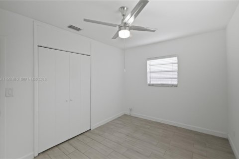 Casa en alquiler en Fort Lauderdale, Florida, 2 dormitorios, 111.48 m2 № 2056707 - foto 8