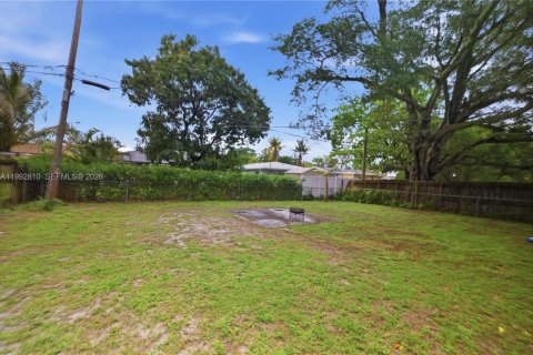 Casa en alquiler en Fort Lauderdale, Florida, 2 dormitorios, 111.48 m2 № 2056707 - foto 11