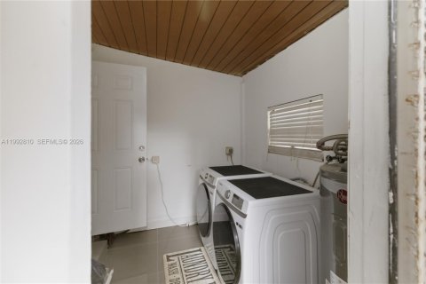 Casa en alquiler en Fort Lauderdale, Florida, 2 dormitorios, 111.48 m2 № 2056707 - foto 10