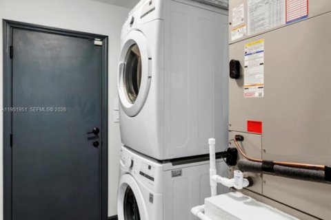 Casa en venta en Cutler Bay, Florida, 3 dormitorios, 188.78 m2 № 2008683 - foto 25