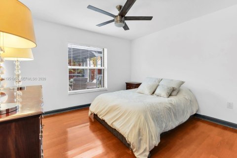 Casa en venta en Cutler Bay, Florida, 3 dormitorios, 188.78 m2 № 2008683 - foto 20