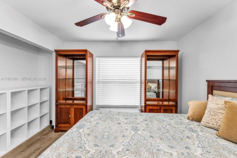 Casa en venta en Cutler Bay, Florida, 3 dormitorios, 188.78 m2 № 2008683 - foto 22