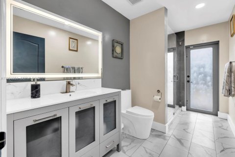 Casa en venta en Cutler Bay, Florida, 3 dormitorios, 188.78 m2 № 2008683 - foto 23