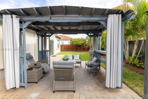 Casa en venta en Cutler Bay, Florida, 3 dormitorios, 188.78 m2 № 2008683 - foto 28