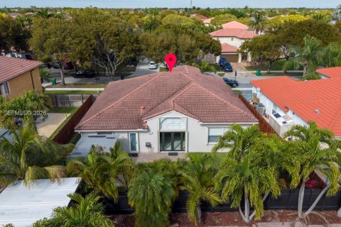 Casa en venta en Cutler Bay, Florida, 3 dormitorios, 188.78 m2 № 2008683 - foto 30