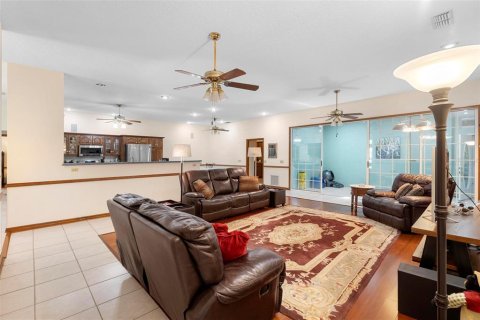 Villa ou maison à vendre à DeLand, Floride: 4 chambres, 292.18 m2 № 1644637 - photo 12