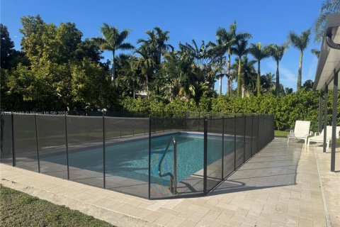 Casa en venta en Miami, Florida, 4 dormitorios, 222.59 m2 № 1766674 - foto 23