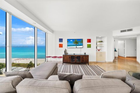 Condo in Miami Beach, Florida, 2 bedrooms  № 1977863