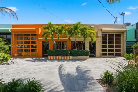 Villa ou maison à louer à Miami, Floride: 1 chambre, 50.35 m2 № 2179273 - photo 9