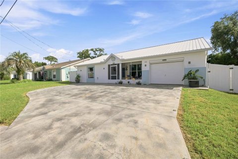 Casa en venta en Beverly Hills, Florida, 2 dormitorios, 133.41 m2 № 2225464 - foto 10