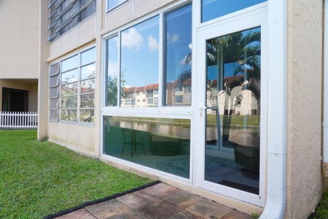 Copropriété à vendre à Sunrise, Floride: 1 chambre, 59.46 m2 № 2245541 - photo 7