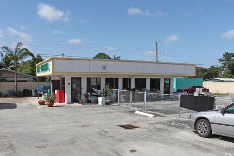 Immobilier commercial à Lake Worth, Floride № 2359982