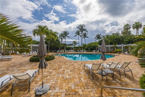 Снять в аренду кондоминиум в Майами-Бич, Флорида 1 спальня, 117.06м2, № 2043962 - фото 21