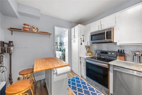 Снять в аренду кондоминиум в Майами-Бич, Флорида 1 спальня, 117.06м2, № 2043962 - фото 10