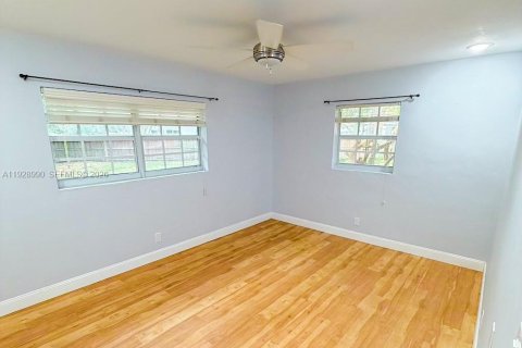 Casa en alquiler en Pompano Beach, Florida, 3 dormitorios, 145.3 m2 № 1993449 - foto 23