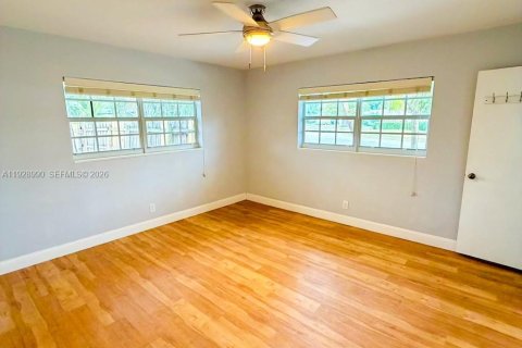 Casa en alquiler en Pompano Beach, Florida, 3 dormitorios, 145.3 m2 № 1993449 - foto 19