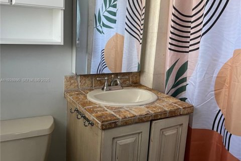 Casa en alquiler en Pompano Beach, Florida, 3 dormitorios, 145.3 m2 № 1993449 - foto 14