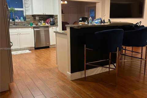 Casa en alquiler en Pompano Beach, Florida, 3 dormitorios, 145.3 m2 № 1993449 - foto 4