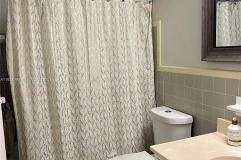 Casa en alquiler en Pompano Beach, Florida, 3 dormitorios, 145.3 m2 № 1993449 - foto 12