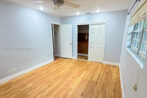 Casa en alquiler en Pompano Beach, Florida, 3 dormitorios, 145.3 m2 № 1993449 - foto 24