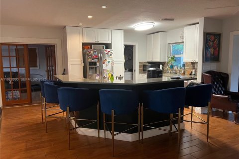 Casa en alquiler en Pompano Beach, Florida, 3 dormitorios, 145.3 m2 № 1993449 - foto 3