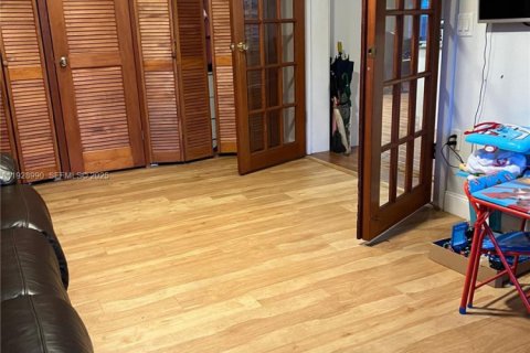 Casa en alquiler en Pompano Beach, Florida, 3 dormitorios, 145.3 m2 № 1993449 - foto 8