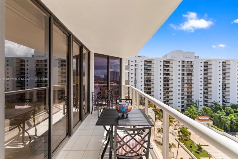 Купить кондоминиум в Авентура, Флорида 2 спальни, 135.64м2, № 2051631 - фото 15