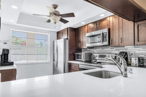 Copropriété à vendre à Coconut Creek, Floride: 2 chambres, 89.37 m2 № 1956973 - photo 2