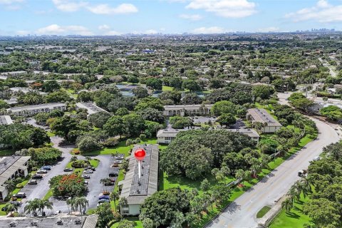 Copropriété à vendre à Coconut Creek, Floride: 2 chambres, 89.37 m2 № 1956973 - photo 16