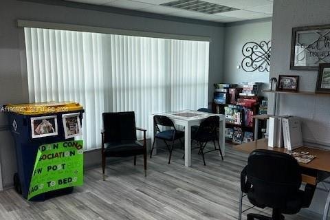 Condo in Hollywood, Florida, 1 bedroom № 2026375 - photo 11