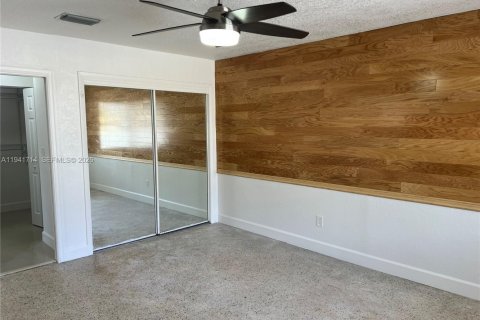 Villa ou maison à louer à Miami, Floride: 3 chambres, 215.72 m2 № 2002497 - photo 7