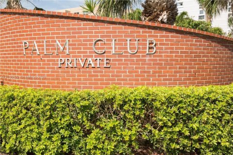Villa ou maison à vendre à Lauderdale-by-the-Sea, Floride: 2 chambres, 187.66 m2 № 2417955 - photo 6